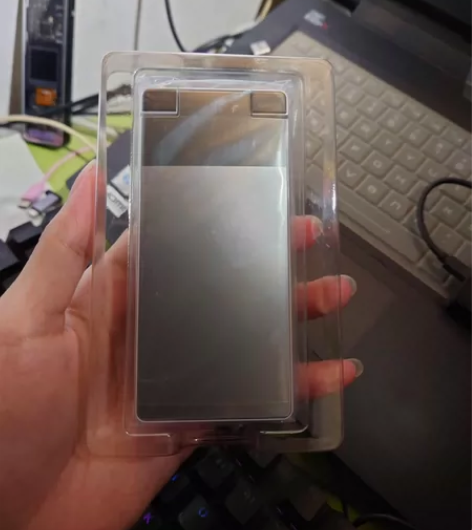 夏普501sh全新 白色 盒子什么的都在 ...