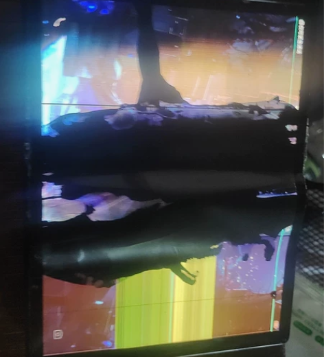 柔宇一代折叠屏，除屏幕坏其他都正常，给钱就...