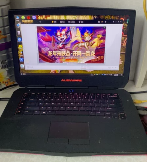 外星人笔记本可以玩游戏 卖了想换相机 感兴...