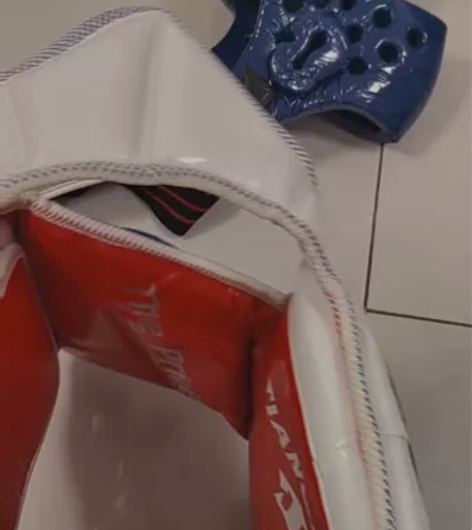 跆拳道护具,孩子穿小了,闲置,有需要自提,...