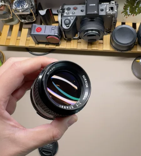 尼康85f2收藏级镜头寻找好买家了 AI卡...