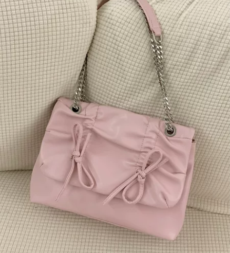 博主全新闲置，带包装，包邮，为了节省时间，...