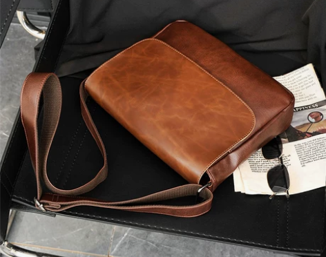 【二手】ins超火潮牌男挎包时尚新款胸包街...