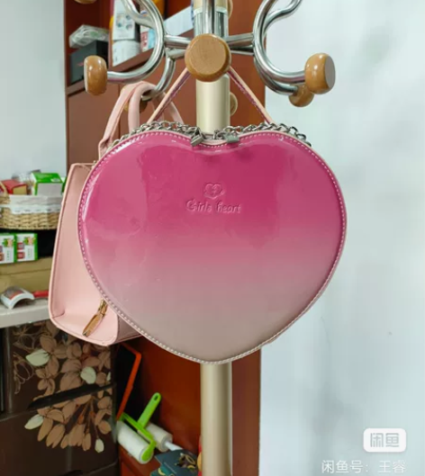 少女心球镭射渐变粉色大爱心斜挎手拎双肩多用...