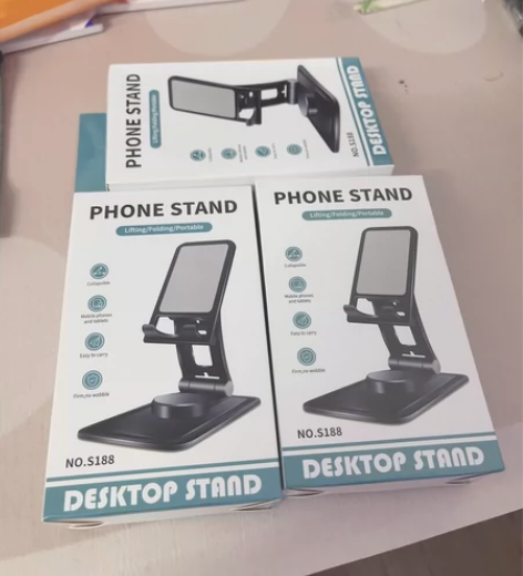 【全新个人闲置】手机平板支架，总共有三个，...
