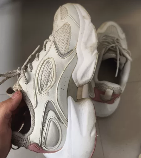 乔丹女鞋，高中实体店买的 无损坏，鞋底无磨...