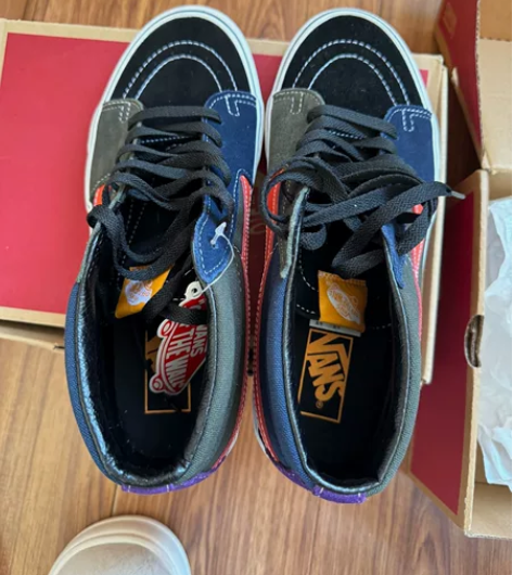 万斯板鞋42号，全新200包邮！！！谁要谁...