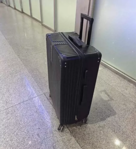 行李箱29寸 感觉有点大了,想换个小一点的...