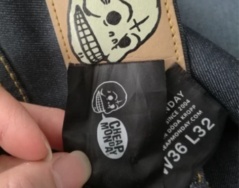 Cheap Monday 原色牛仔裤 全新...