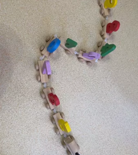 儿童礼物火车积木玩具数字火车玩具3-6岁拼...