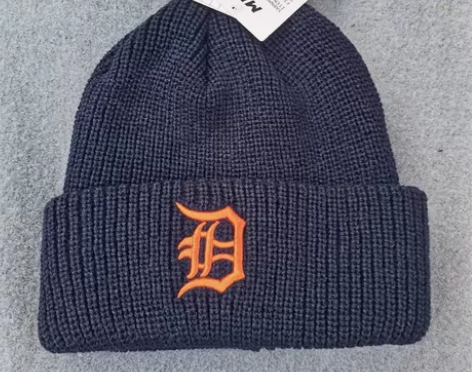 特价包邮，出MLB针织帽，均码，全新，吊牌...