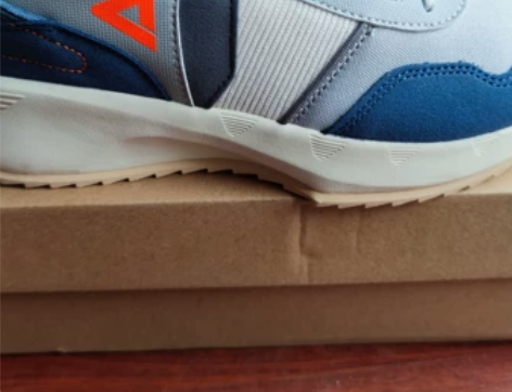 匹克运动休闲跑步鞋，全新未穿鞋盒吊牌在 4...