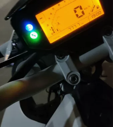 出售21年贝纳利小讯龙150S  手续齐全...