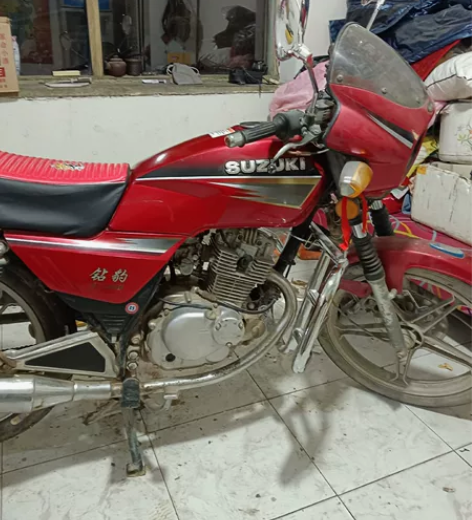 铃木钻豹，发动机状态良好。 感兴趣的话点“...