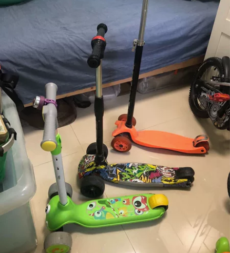 滑板车 可以调节大小3-6岁没问题功能完好...