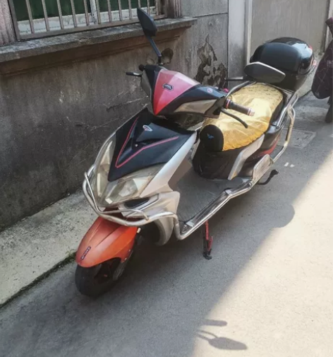 自用一年高配72v45a电动车，跑的远，速...