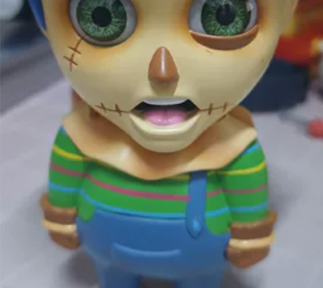 九成新娃娃桌面摆件，买就送【赠品】，应该是...