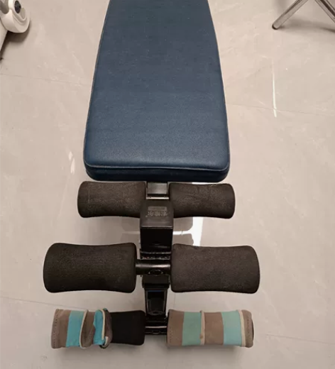 仰卧起坐板，用不到了，留给需要的人 感兴趣...