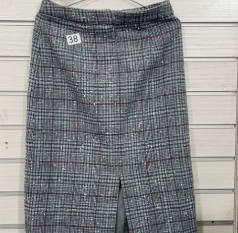 呢子短裙腰围38 感兴趣的话点“我想要”和...