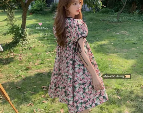 ?出奶甜法式碎花蓬蓬连衣裙女夏季温柔风初恋...