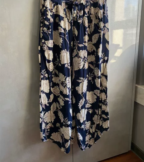 ?夏日度假裙裤 面料舒适 ，宽松带裤腰，穿...