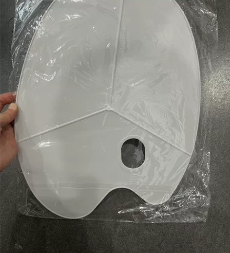 转卖全新调色板，共9块，5元一块，不单卖。...