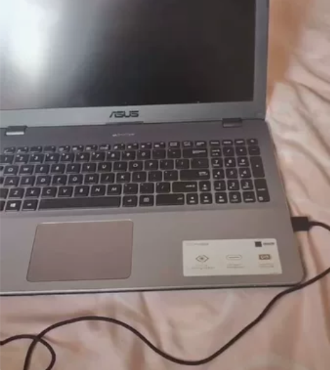 华硕顽石(ASUS)电竞版FL8000UN...