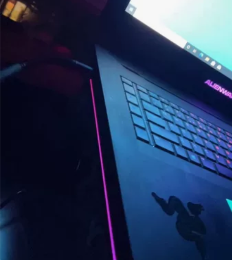 外星人笔记本  m18r3  顶配中的顶配...