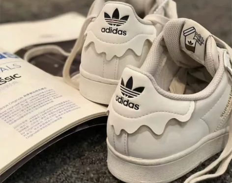 Adidas阿迪达斯三叶草史迪奇联名奶油贝...