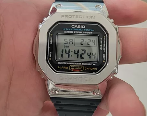 卡西欧手表 dw5600e 95新 带一个...