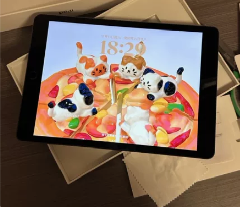 出ipad2020 第八代，深色128g的...