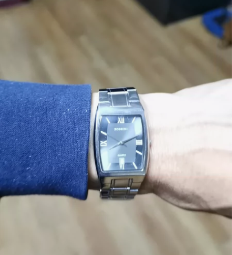 罗西尼正品全钢手表 走时精准 轻微使用痕迹...