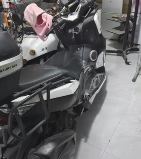 踏板摩托车 感兴趣的话点“我想要”和我私聊...