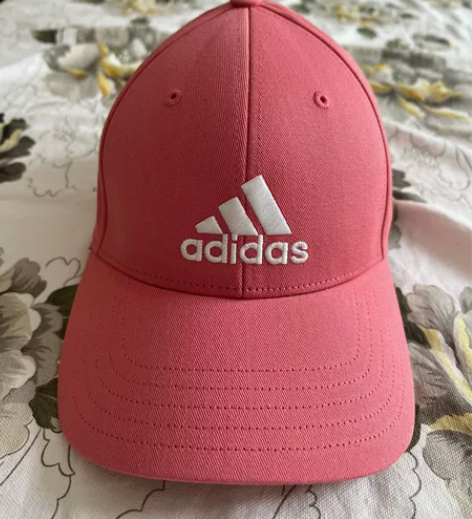 阿迪达斯 女款 帽子全新，喜欢的私聊！ 感...