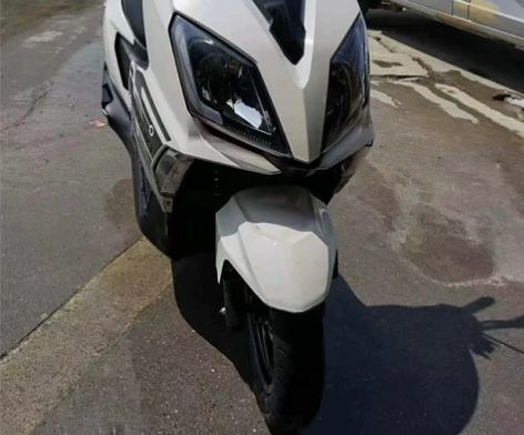 Suzuki/铃木，铃木UY125，如图片...