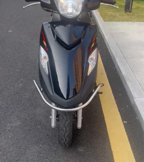 豪爵VF125,2022年上牌,改了LED...