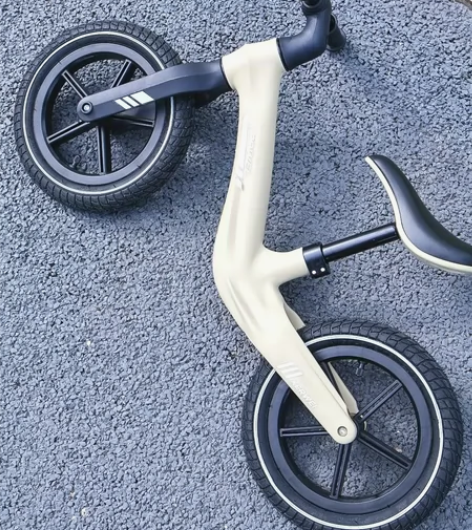 儿童平衡车2-8岁竞技无脚踏12寸14寸充...