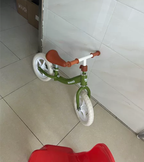 出全新君乐宝比安奇儿童平衡车，自用一台出一...