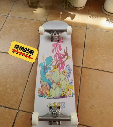 急出！六百多买的girl专业滑板，100%...