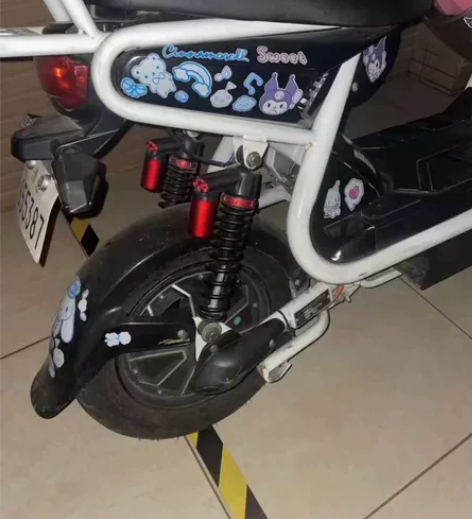 六个锂电池证件齐全刚落地没多久欢迎自提！ ...