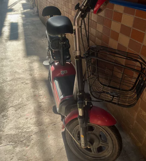 台铃电动车转让,成色 8 成新,不可以上牌...