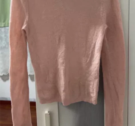 颜色大致跟视频里的颜色一样，甚至更嫩一些，...