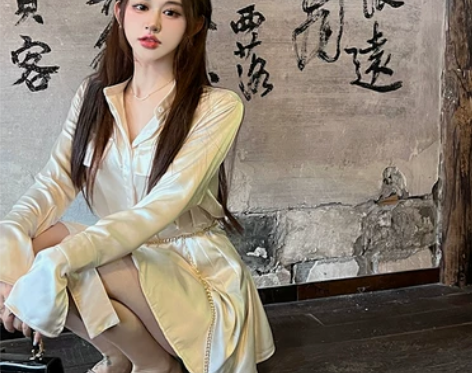 高级感缎面长袖衬衫连衣裙女秋季短裙赫本风法...
