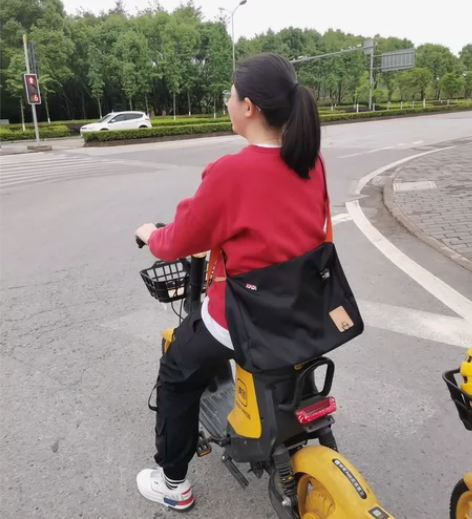 运动包 健身包 放折叠伞 全场满40包邮 ...