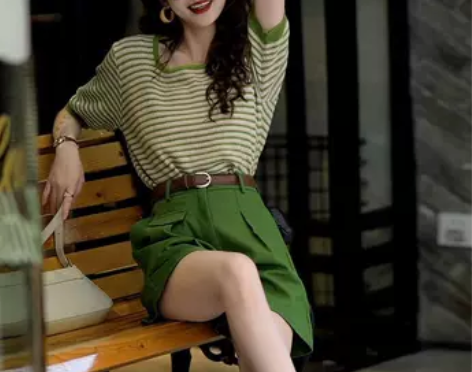 20元一套港风复古温柔甜美女神范宽松条纹恤...