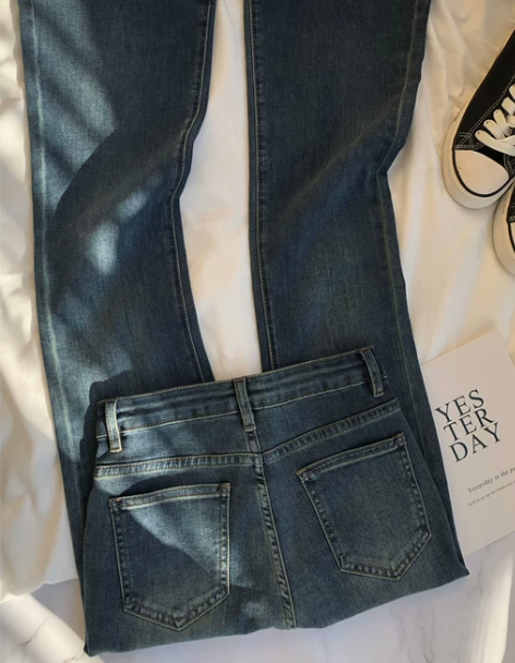 复古蓝微喇叭牛仔裤女2024年春季新款高腰...