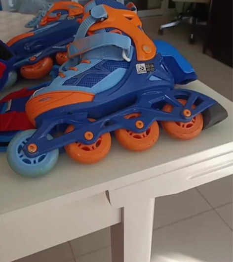 迪卡侬轮滑鞋儿童 初学者溜冰鞋套装 全女童...