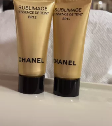 现 Chanel 香奈儿 奢华精萃滋养粉底...