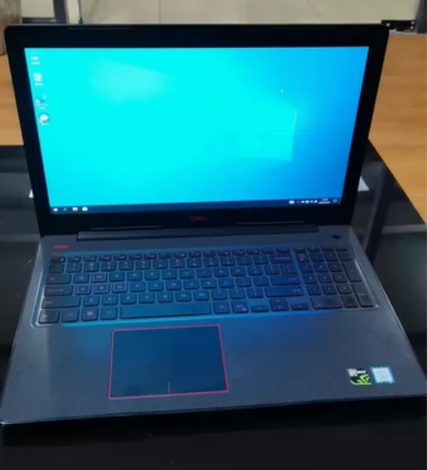 戴尔8代笔记本  配置高  可以打游戏 感...