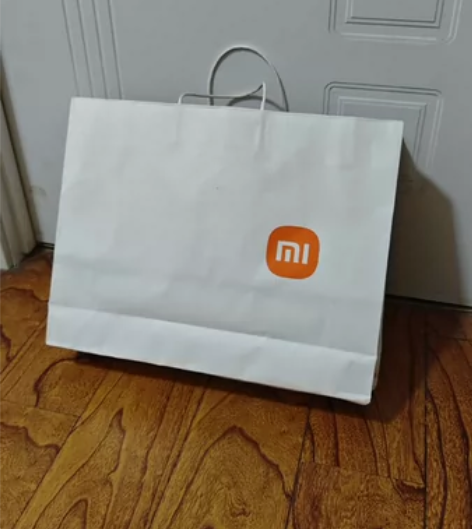 全新小米尊享礼盒，未曾使用过，已打开用于拍...